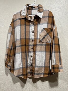 Plaid Button-Up Shirt in Camel & Cream